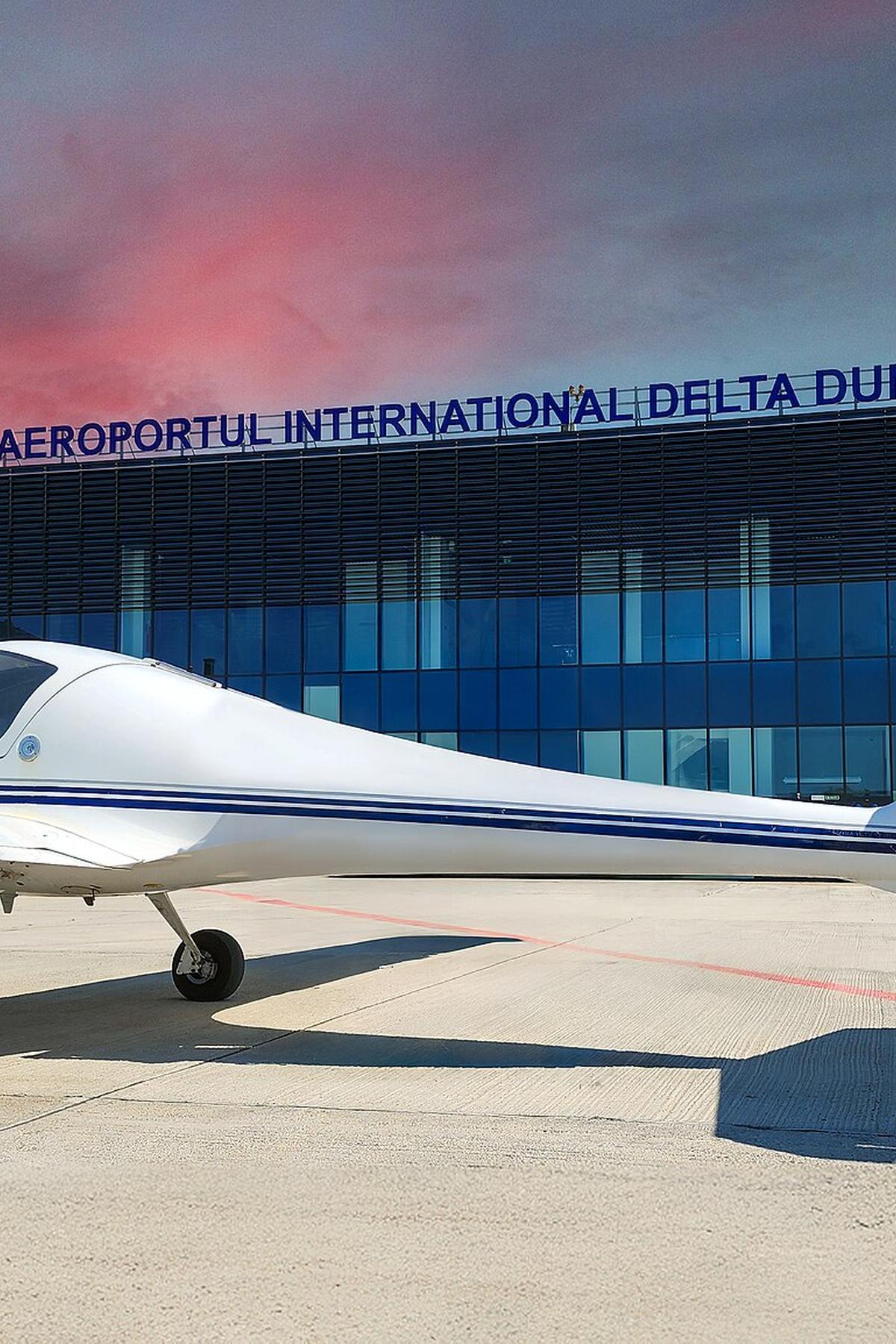 aircraft Romania airport